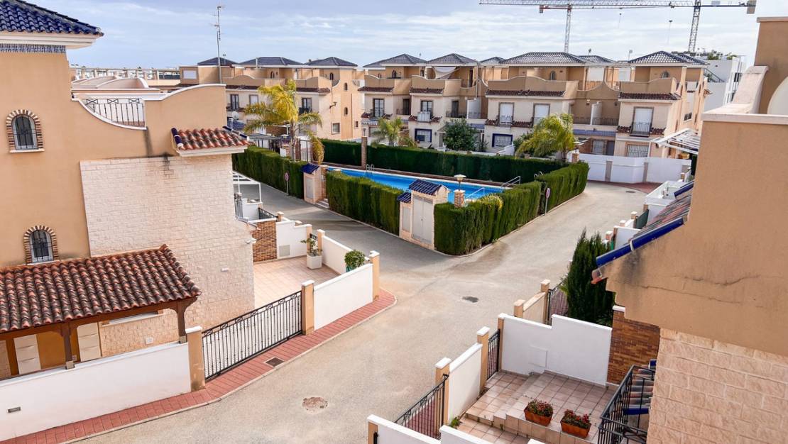 Sale - Villa - Pilar de la Horadada - Pilar de la Horadada Centro
