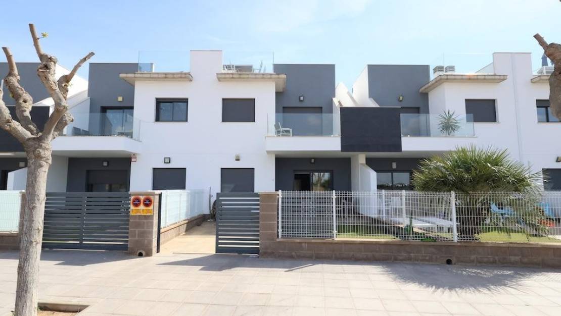 Sale - Villa - Pilar de la Horadada - Pilar de la Horadada Centro