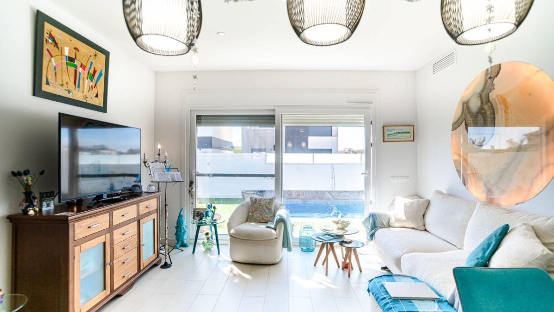 Sale - Villa - Pilar de la Horadada - Pilar de la Horadada Centro