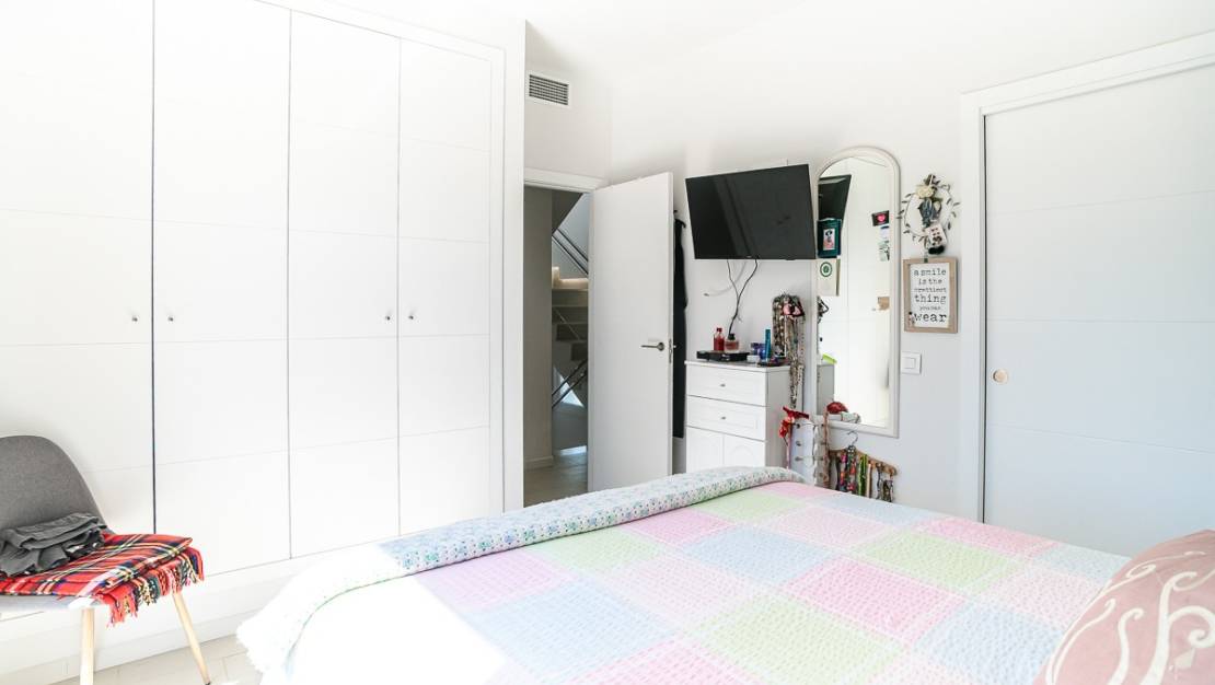 Sale - Villa - Pilar de la Horadada - Pilar de la Horadada Centro