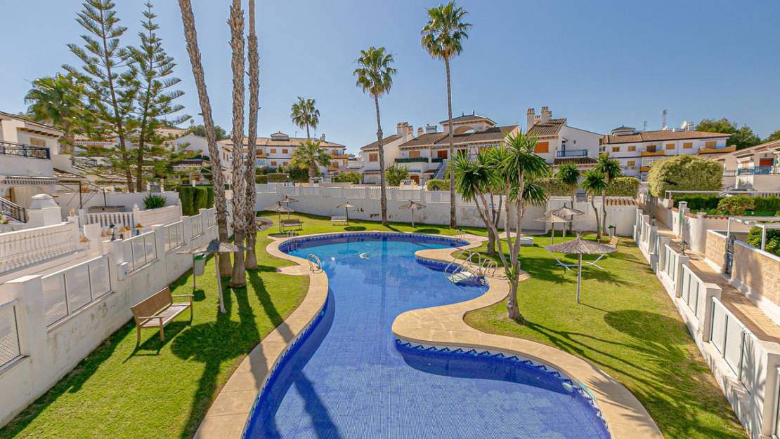Sale - Villa - Pilar de la Horadada - Pilar de la Horadada Centro