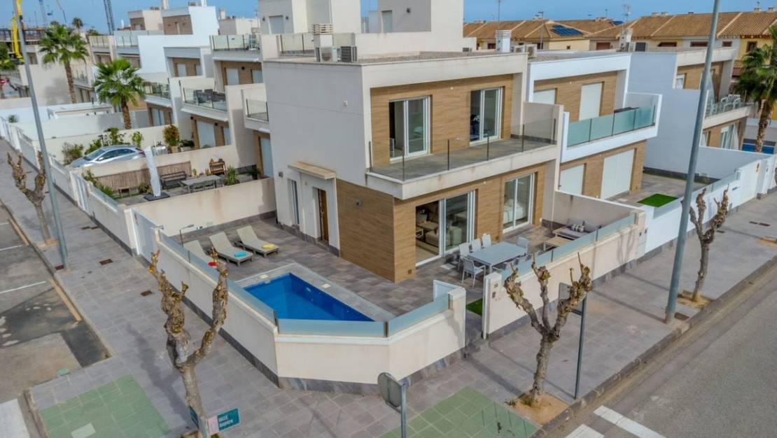Sale - Villa - Pilar de la Horadada - Pilar de la Horadada Centro