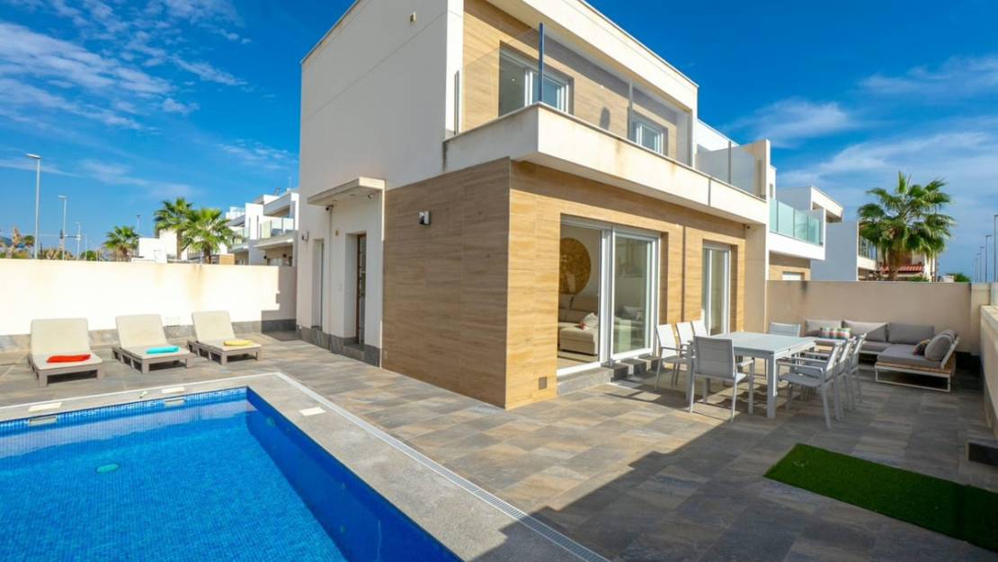 Sale - Villa - Pilar de la Horadada - Pilar de la Horadada Centro
