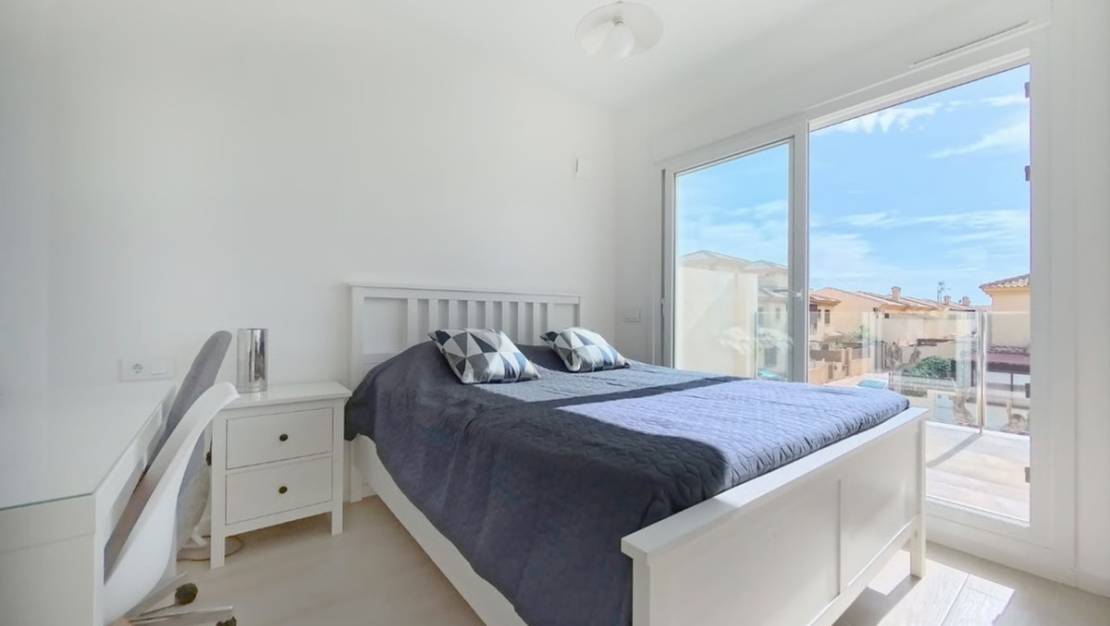 Sale - Villa - Pilar de la Horadada - Pilar de la Horadada Centro