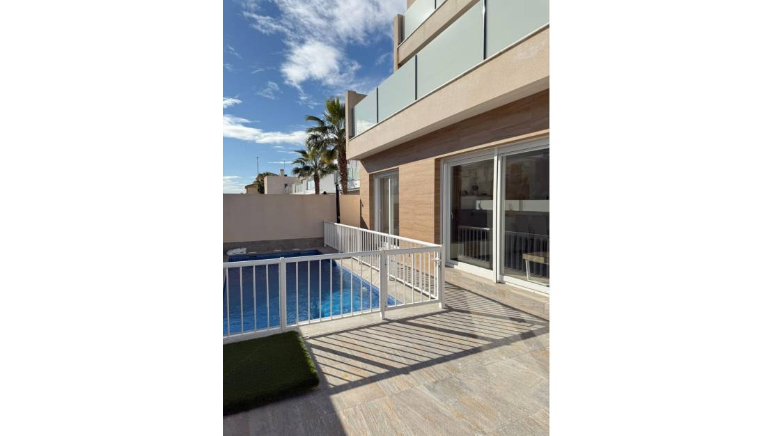 Sale - Villa - Pilar de la Horadada - Pilar de la Horadada Centro