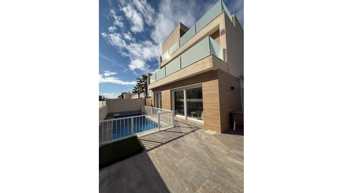Sale - Villa - Pilar de la Horadada - Pilar de la Horadada Centro
