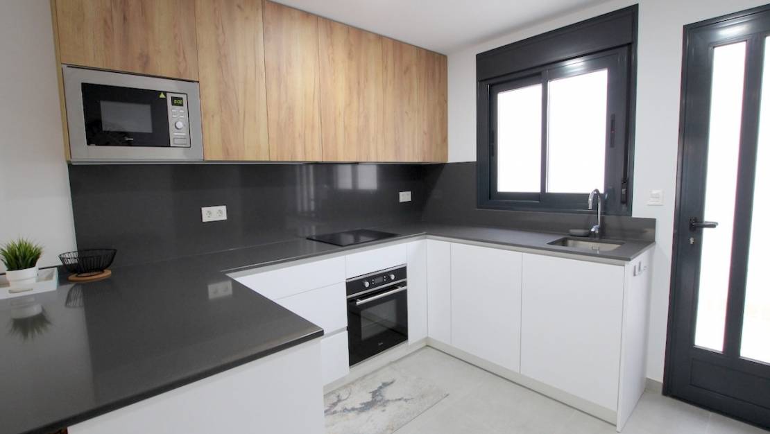 Sale - Villa - Pilar de la Horadada - Pilar de la Horadada Centro