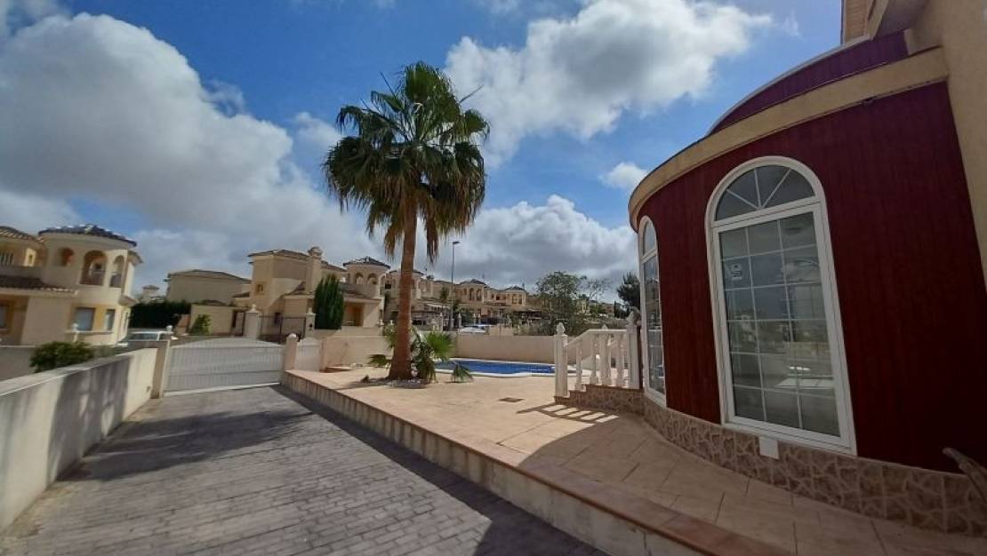 Sale - Villa - Pilar de la Horadada - Pinar de Campoverde