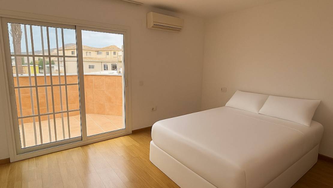 Sale - Villa - Pilar de la Horadada - Pinar de Campoverde