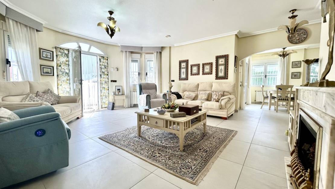 Sale - Villa - Pilar de la Horadada - Pinar de Campoverde