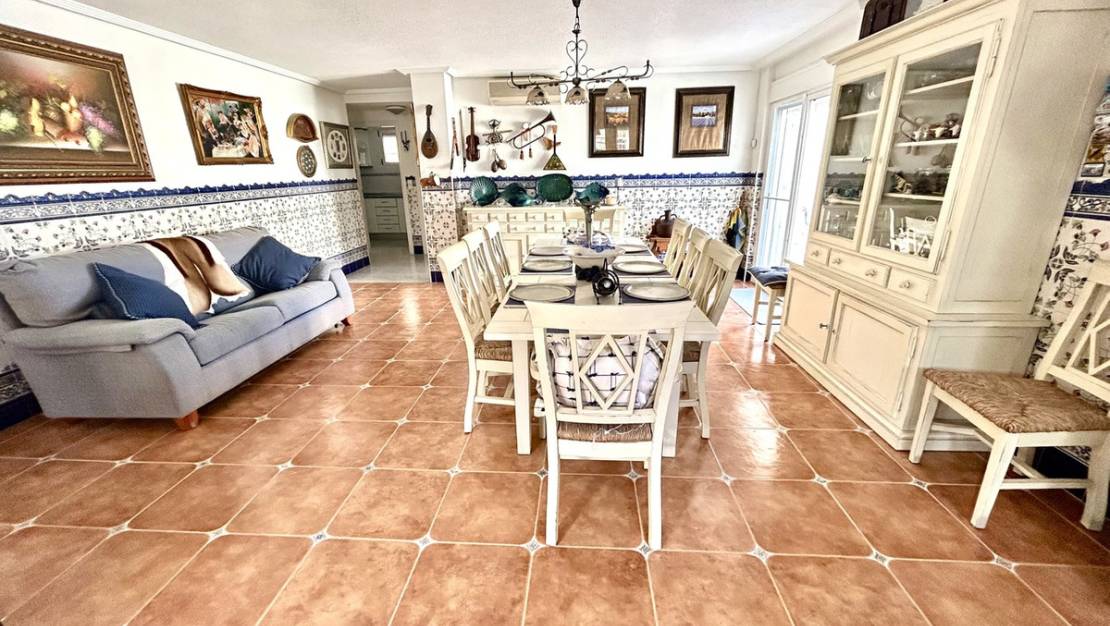 Sale - Villa - Pilar de la Horadada - Pinar de Campoverde