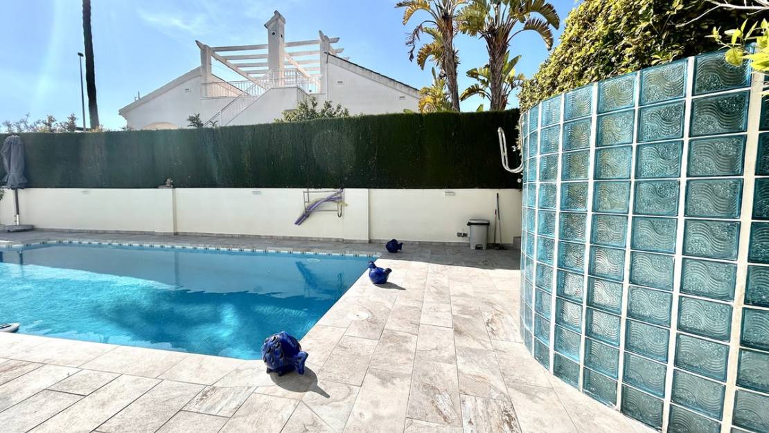 Sale - Villa - Pilar de la Horadada - Pinar de Campoverde