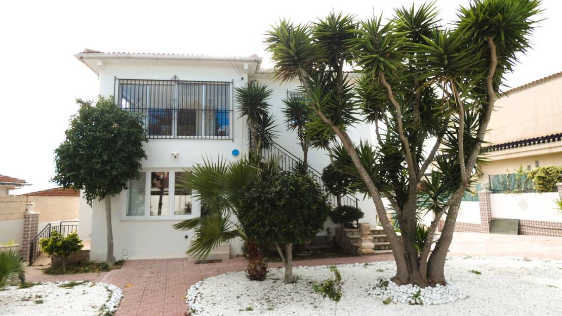 Sale - Villa - Pilar de la Horadada - Pinar de Campoverde