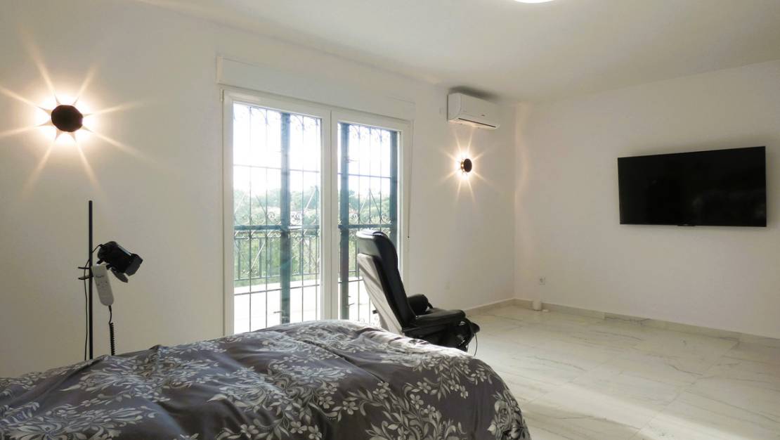Sale - Villa - Pilar de la Horadada - Pinar de Campoverde