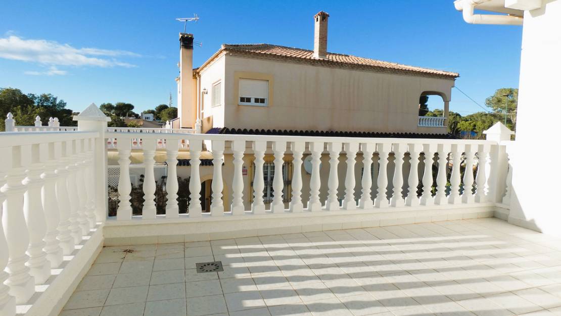 Sale - Villa - Pilar de la Horadada - Pinar de Campoverde