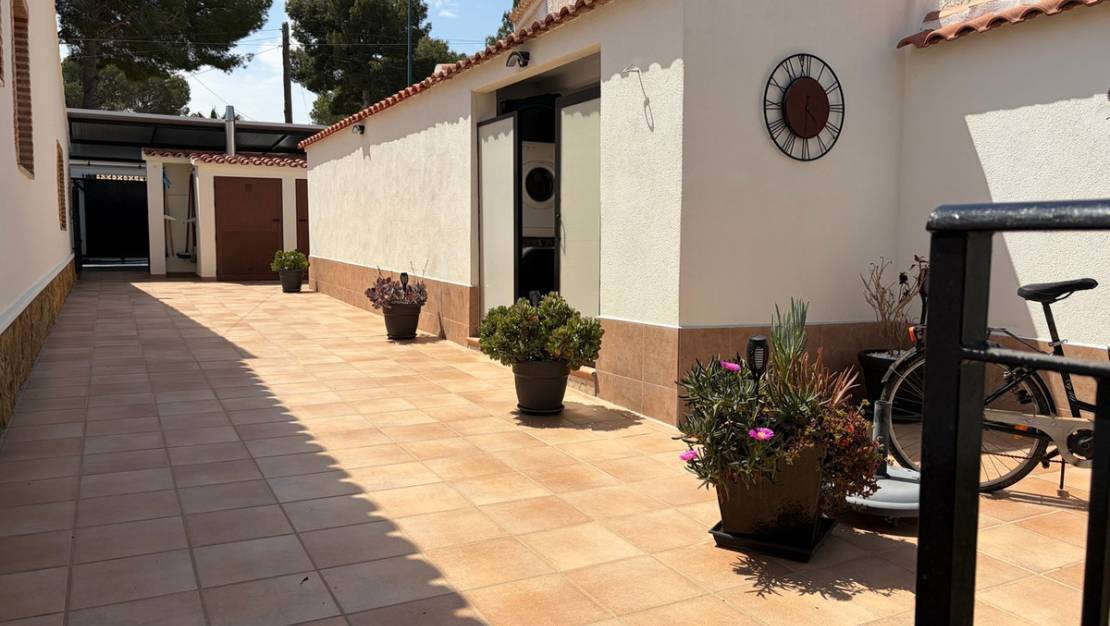 Sale - Villa - Pilar de la Horadada - Pinar de Campoverde