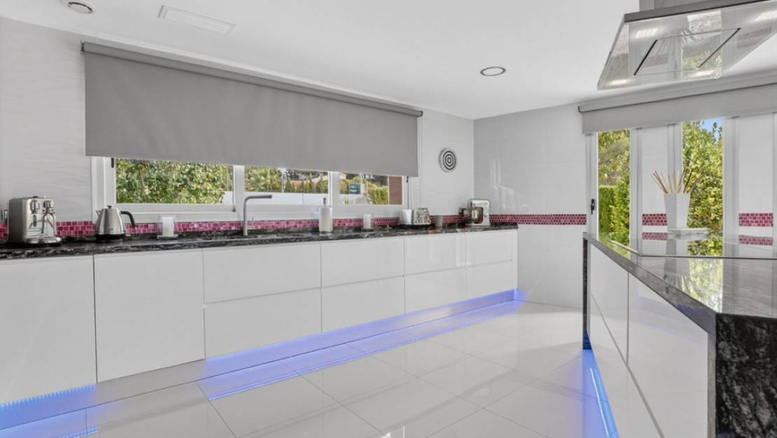 Sale - Villa - Pilar de la Horadada - Pinar de Campoverde