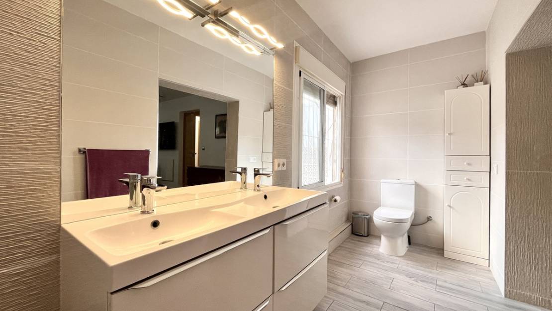 Sale - Villa - Pilar de la Horadada - Pinar de Campoverde