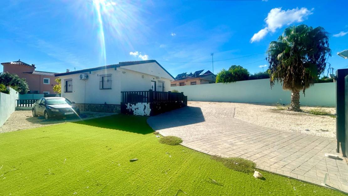 Sale - Villa - Pilar de la Horadada - Pinar de Campoverde