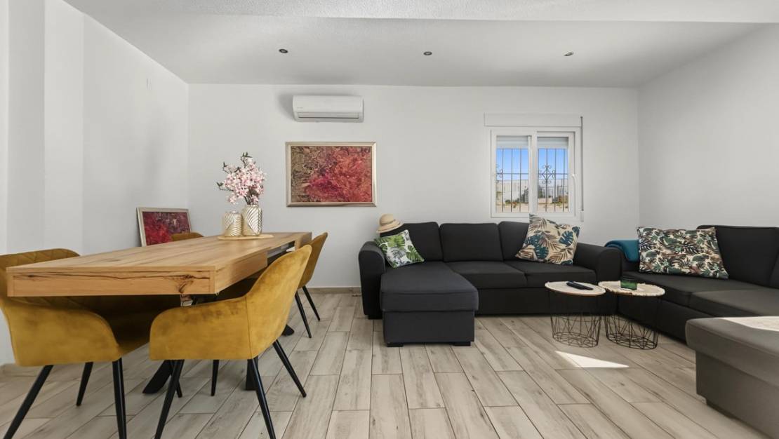 Sale - Villa - Pilar de la Horadada - Pinar de Campoverde