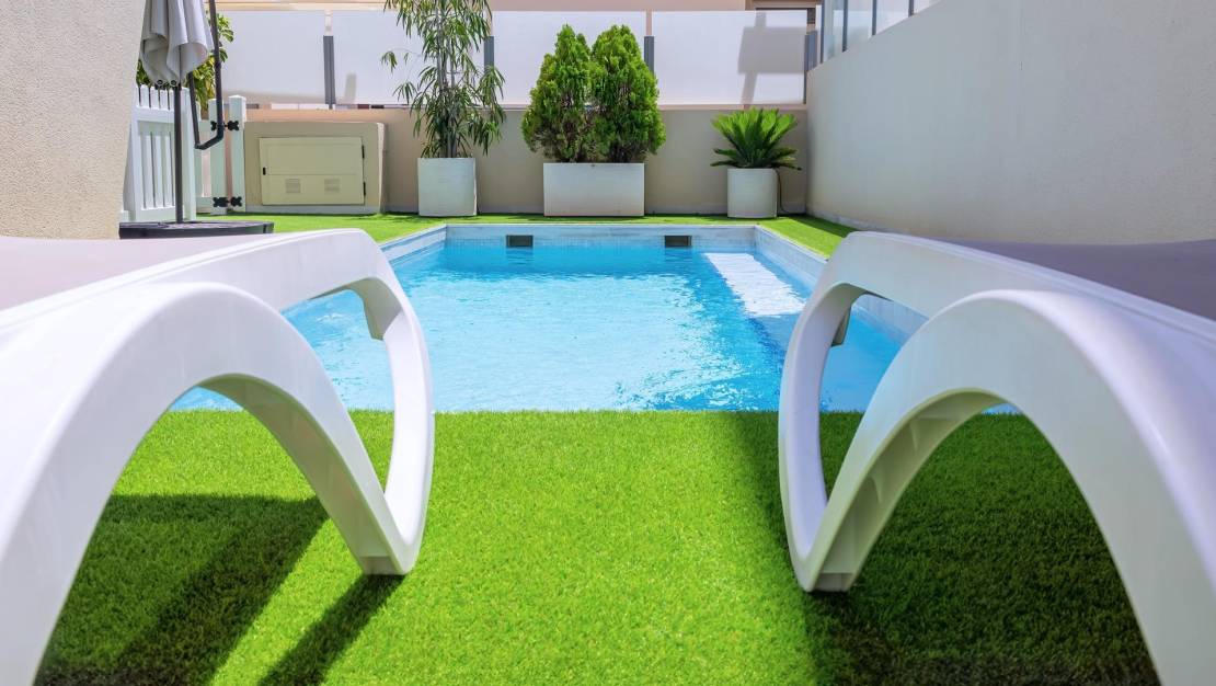 Sale - Villa - Pilar de la Horadada - Pueblo Latino