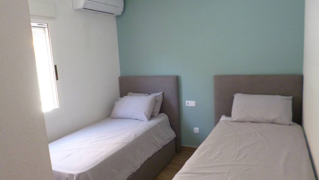 Sale - Villa - Pilar de la Horadada