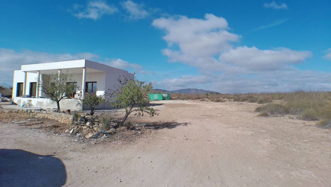 Sale - Villa - Pinoso - Pinoso Centro