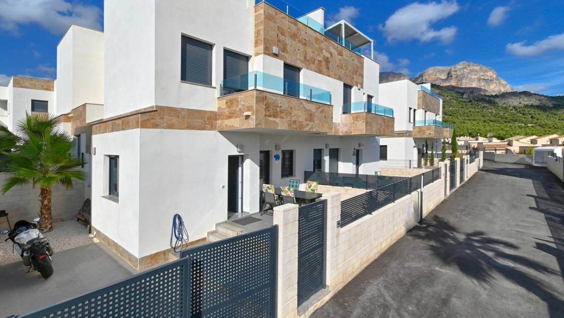 Sale - Villa - Polop - Polop Centro