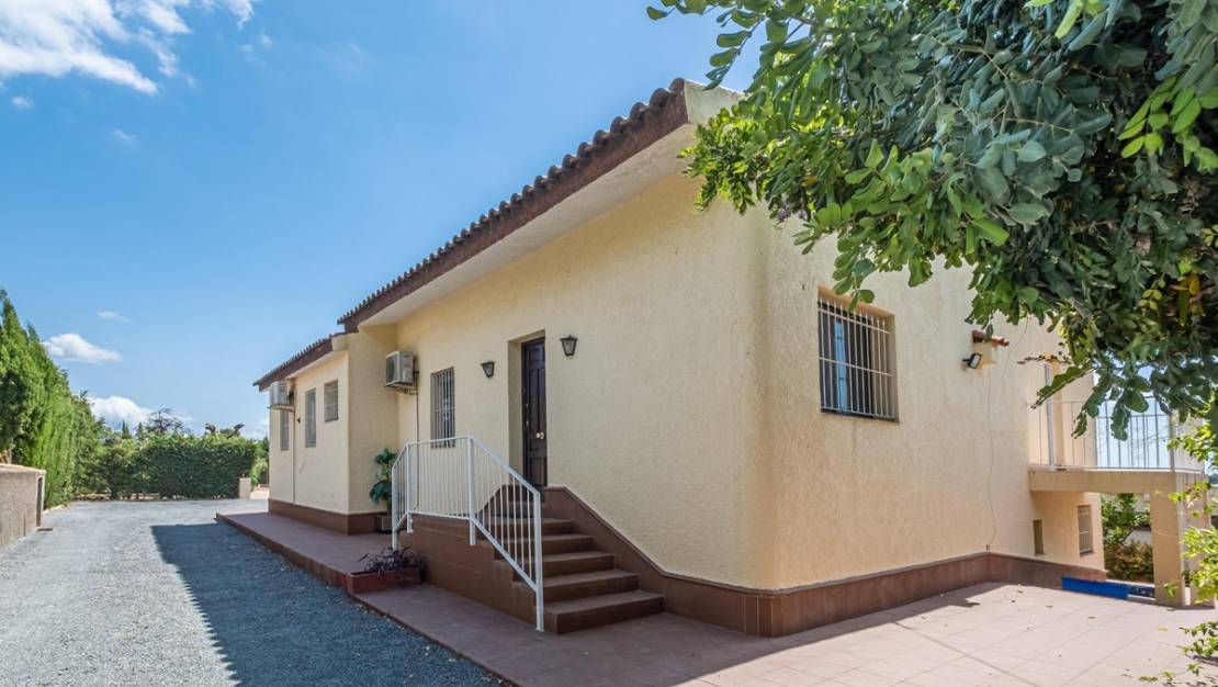 Sale - Villa - Polop - Polop Centro