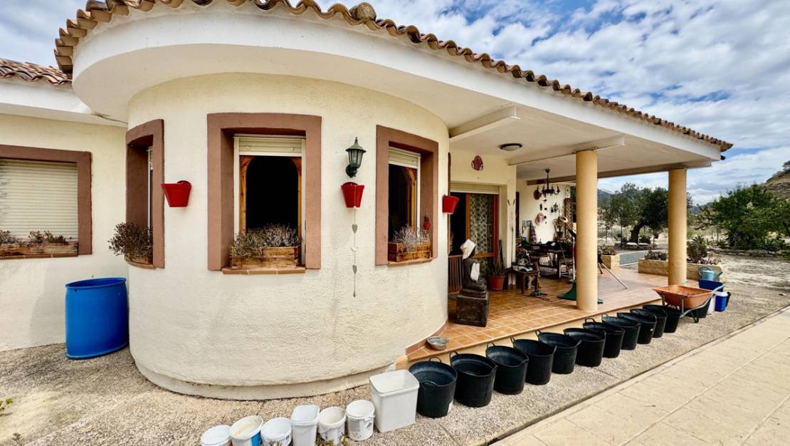 Sale - Villa - Relleu - Relleu Centro