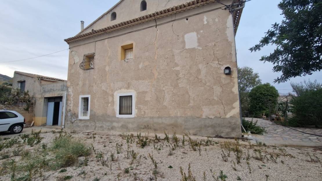 Sale - Villa - Relleu - Relleu Centro