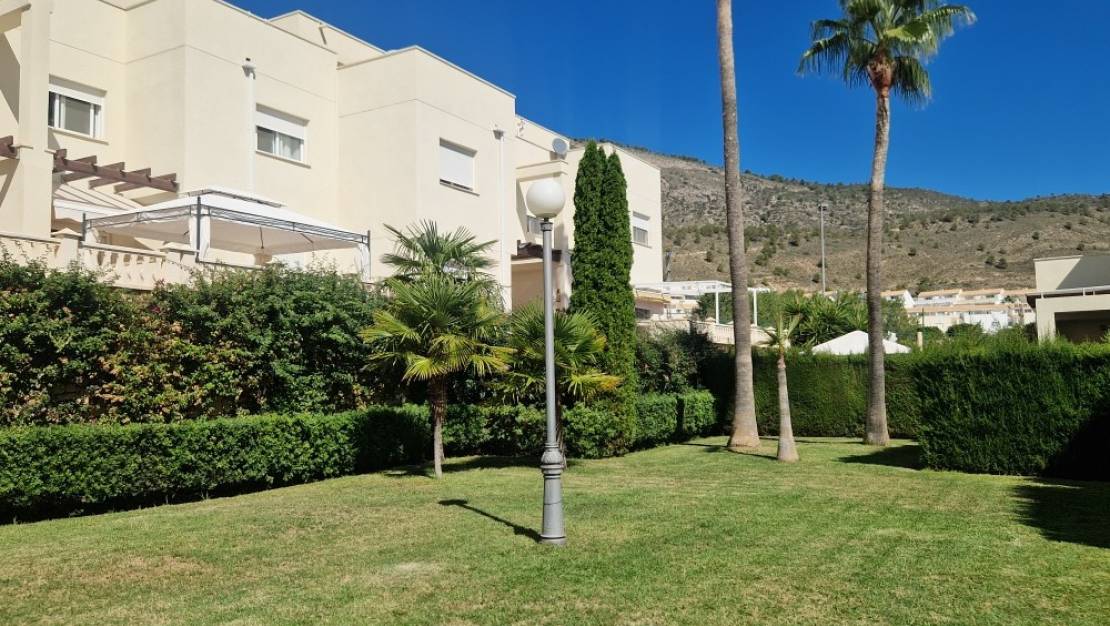 Sale - Villa - Relleu - Relleu Centro