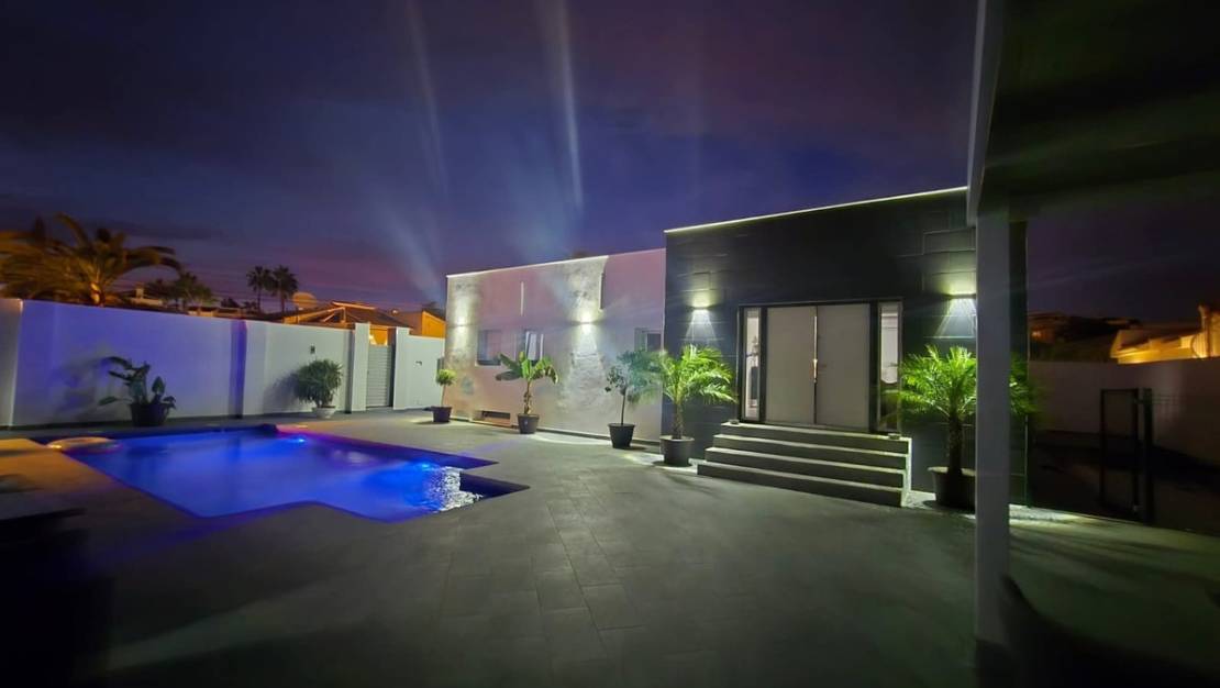 Sale - Villa - Rojales - Ciudad Quesada