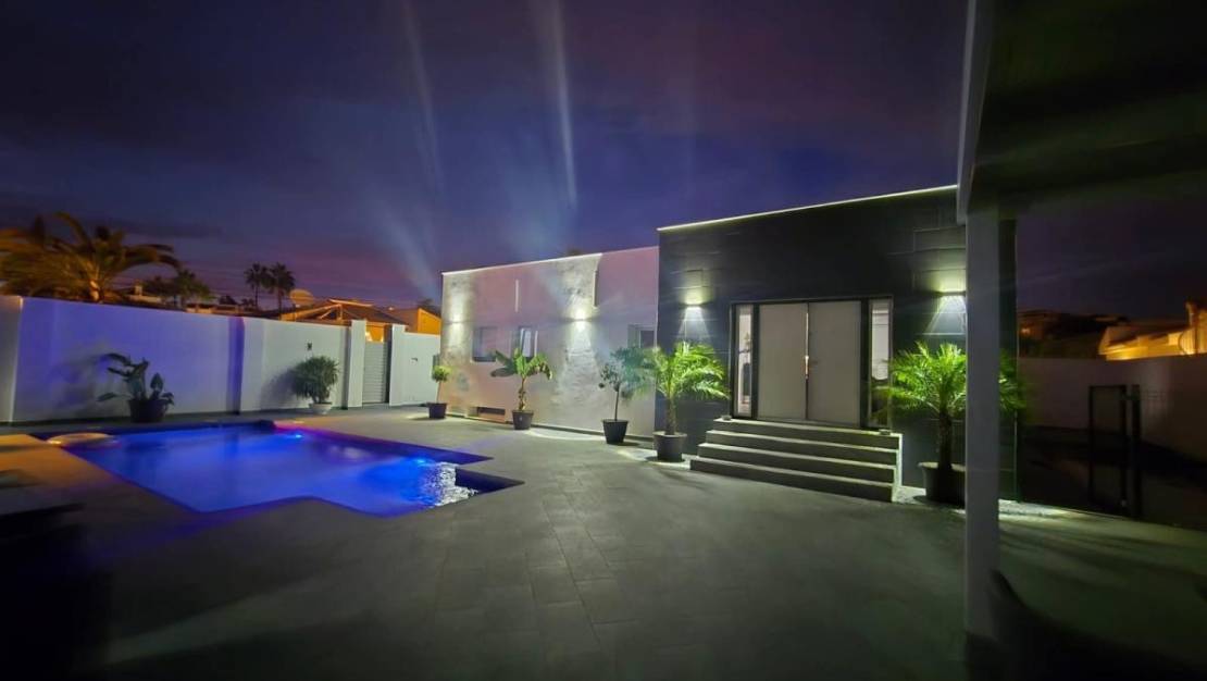 Sale - Villa - Rojales - Ciudad Quesada