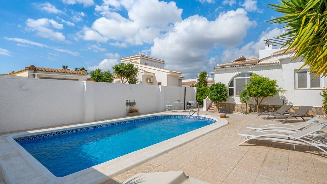 Sale - Villa - Rojales - Ciudad Quesada