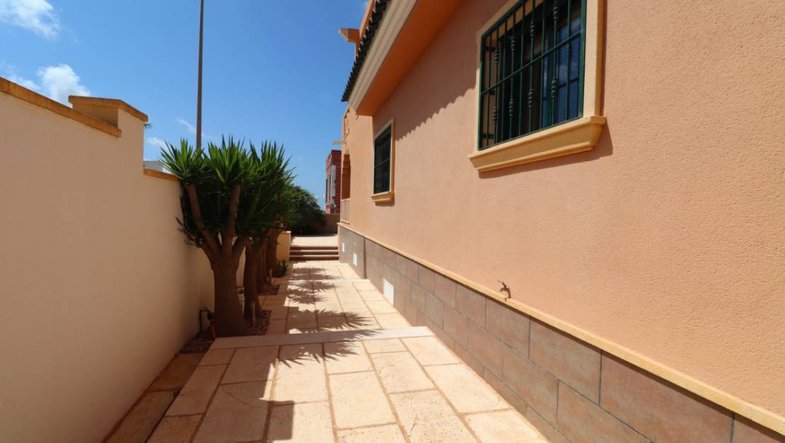 Sale - Villa - Rojales - Ciudad Quesada