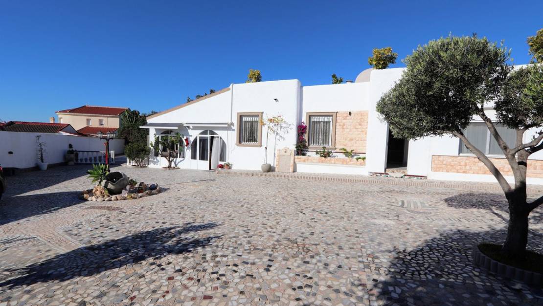 Sale - Villa - Rojales - Ciudad Quesada