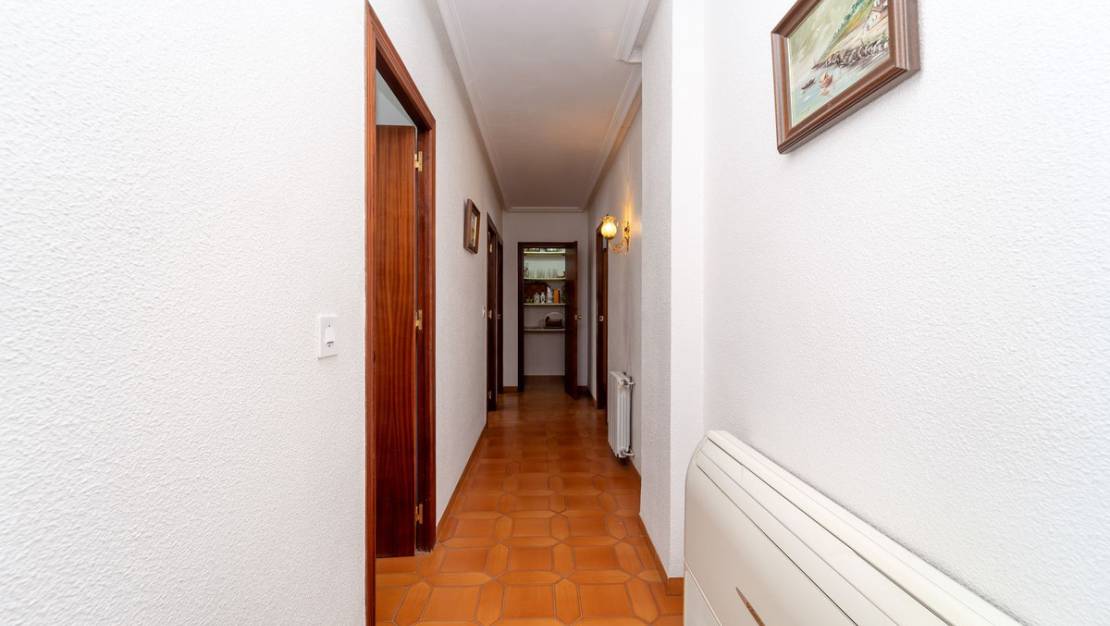 Sale - Villa - Salinas - Salinas Centro