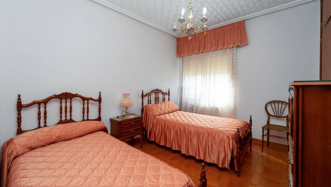 Sale - Villa - Salinas - Salinas Centro