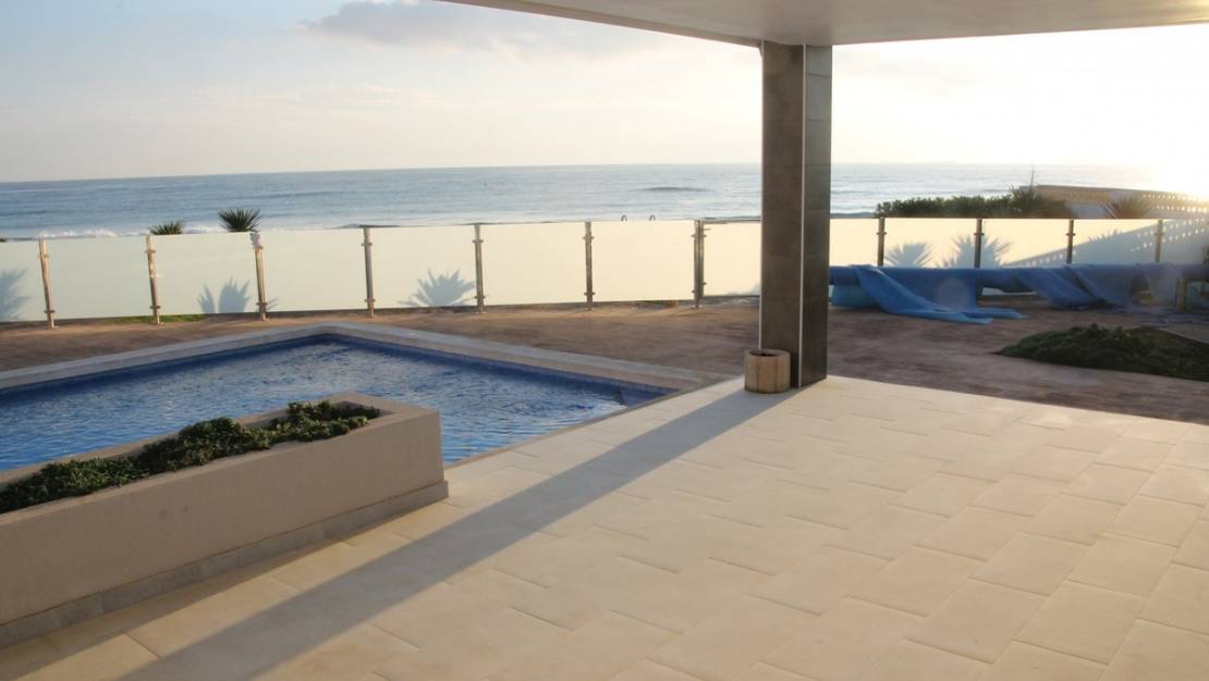 Sale - Villa - San Javier - La Manga Del Mar Menor