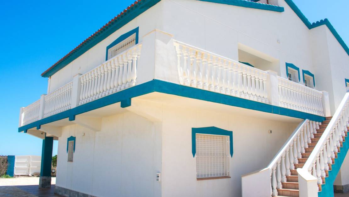 Sale - Villa - San Javier - La Manga Del Mar Menor