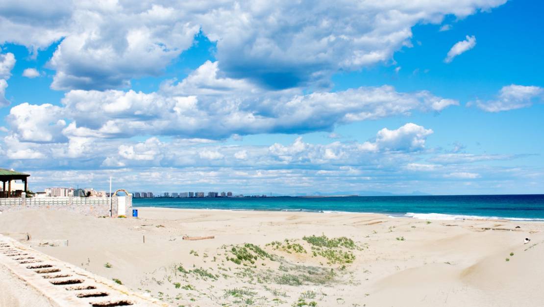 Sale - Villa - San Javier - La Manga Del Mar Menor