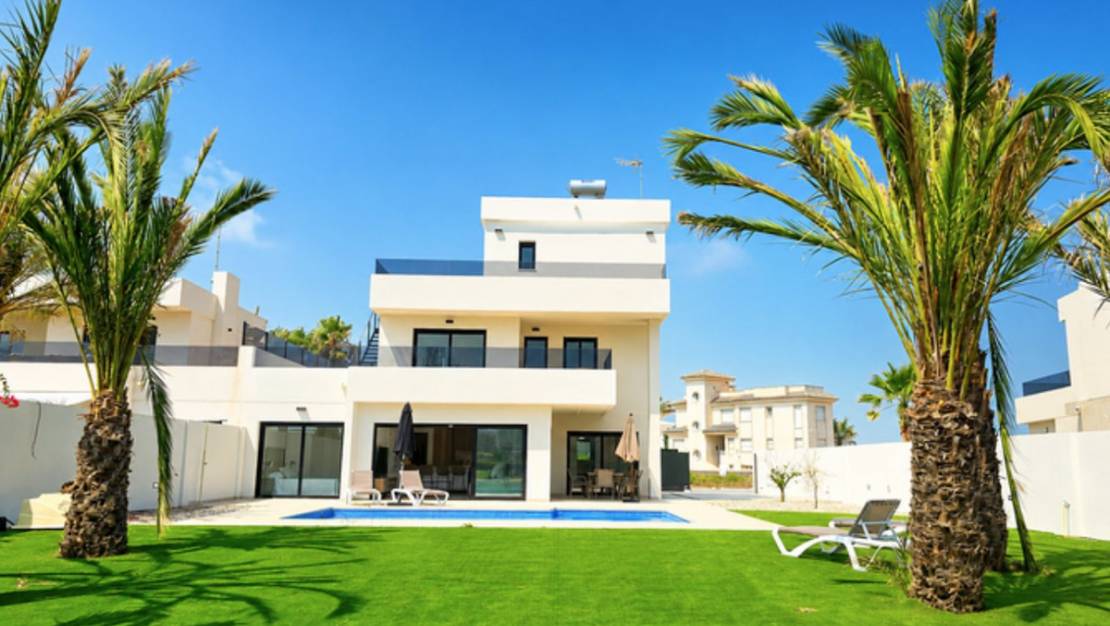 Sale - Villa - San Javier - La Manga Del Mar Menor