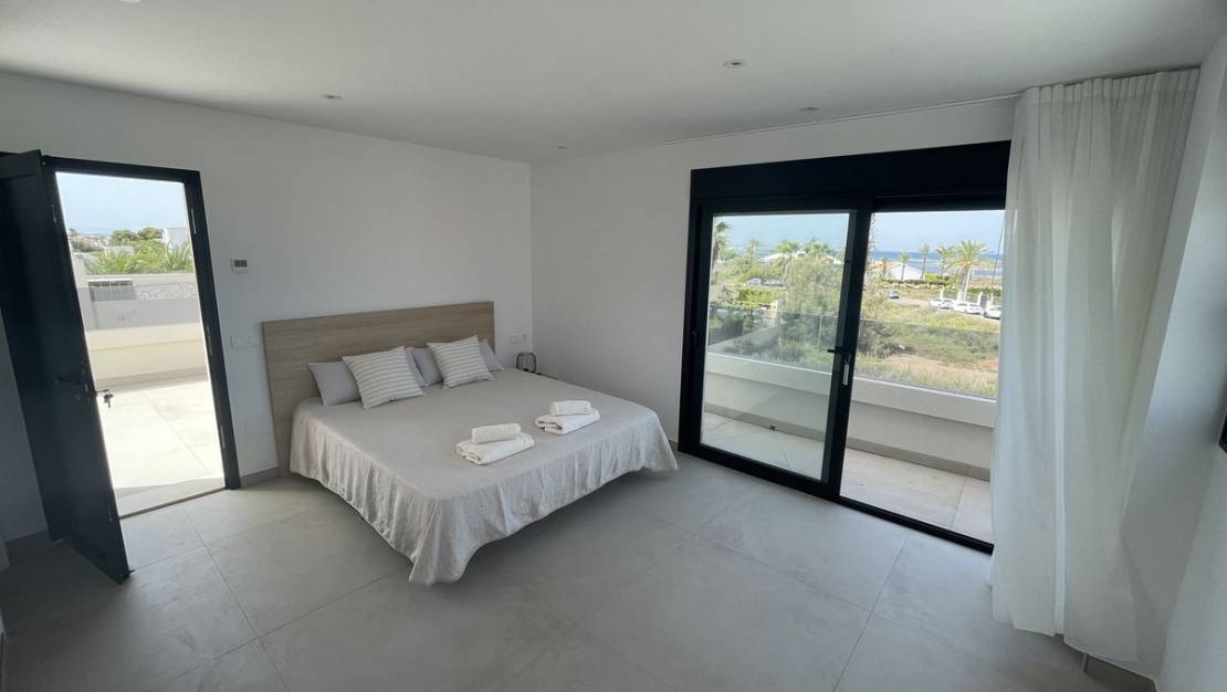 Sale - Villa - San Javier - La Manga Del Mar Menor