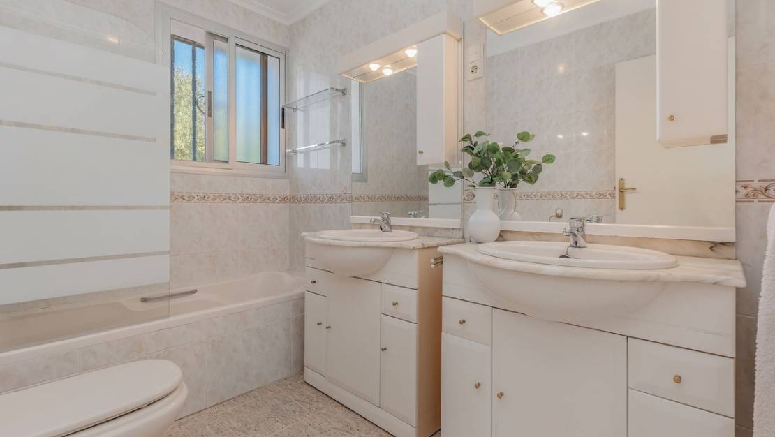 Sale - Villa - San Juan de Alicante - San Juan de Alicante Centro