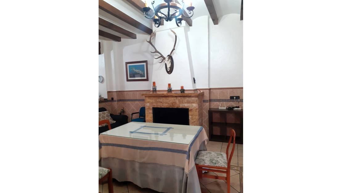 Sale - Villa - Sax - Sax Centro