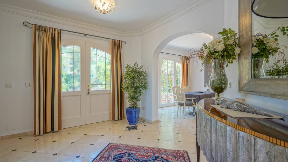 Sale - Villa - Sella