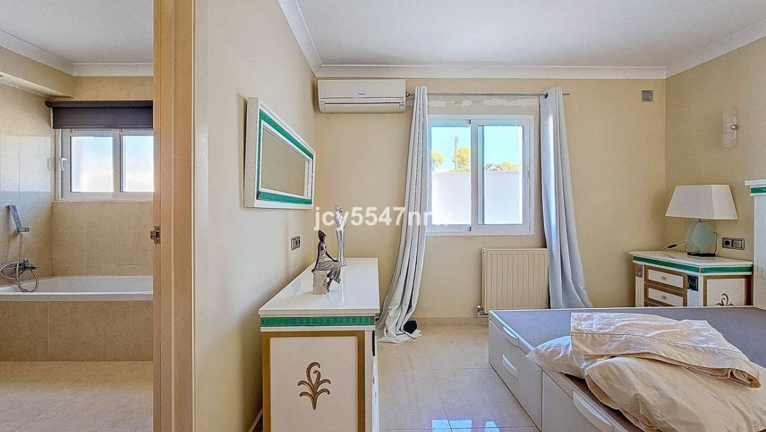 Sale - Villa - Teulada - Moraira