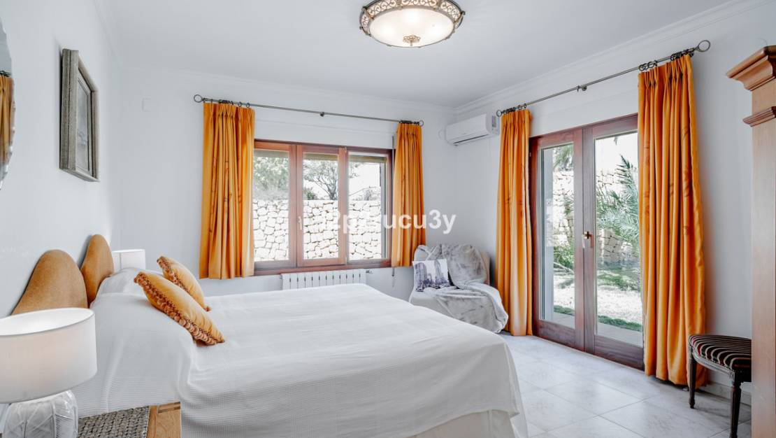 Sale - Villa - Teulada - Moraira