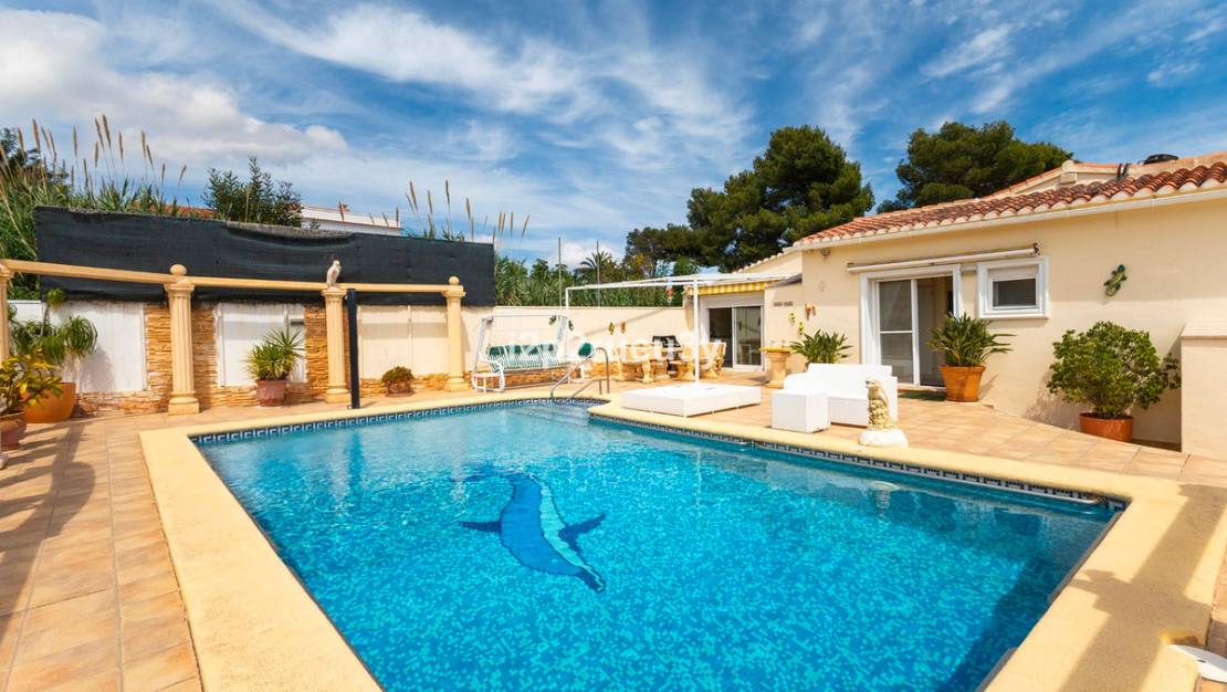 Sale - Villa - Teulada - Moraira